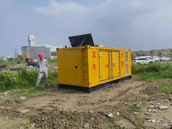 岱山200KW柴油发电机机组每小时的油耗量受哪些因素影响？